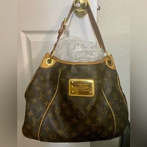 Louis Vuitton 14”W x12” H